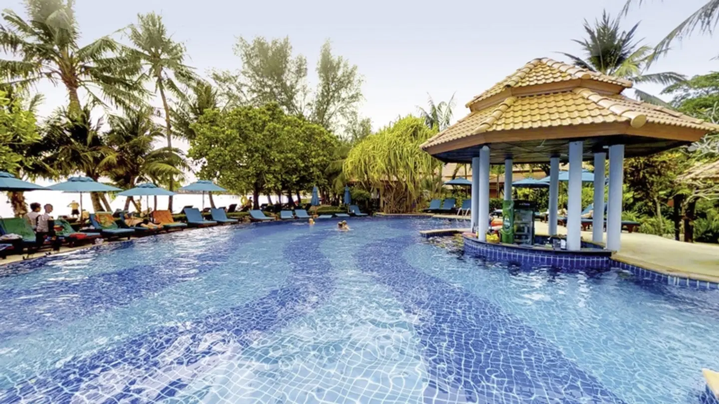 Koh Chang Paradise Resort & Spa OUTDOOR_POOL