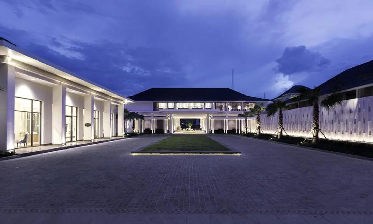 U Sathorn Bangkok EXTERIOR