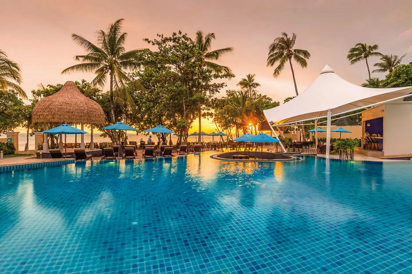 Centara Ao Nang Beach Resort & Spa OUTDOOR_POOL