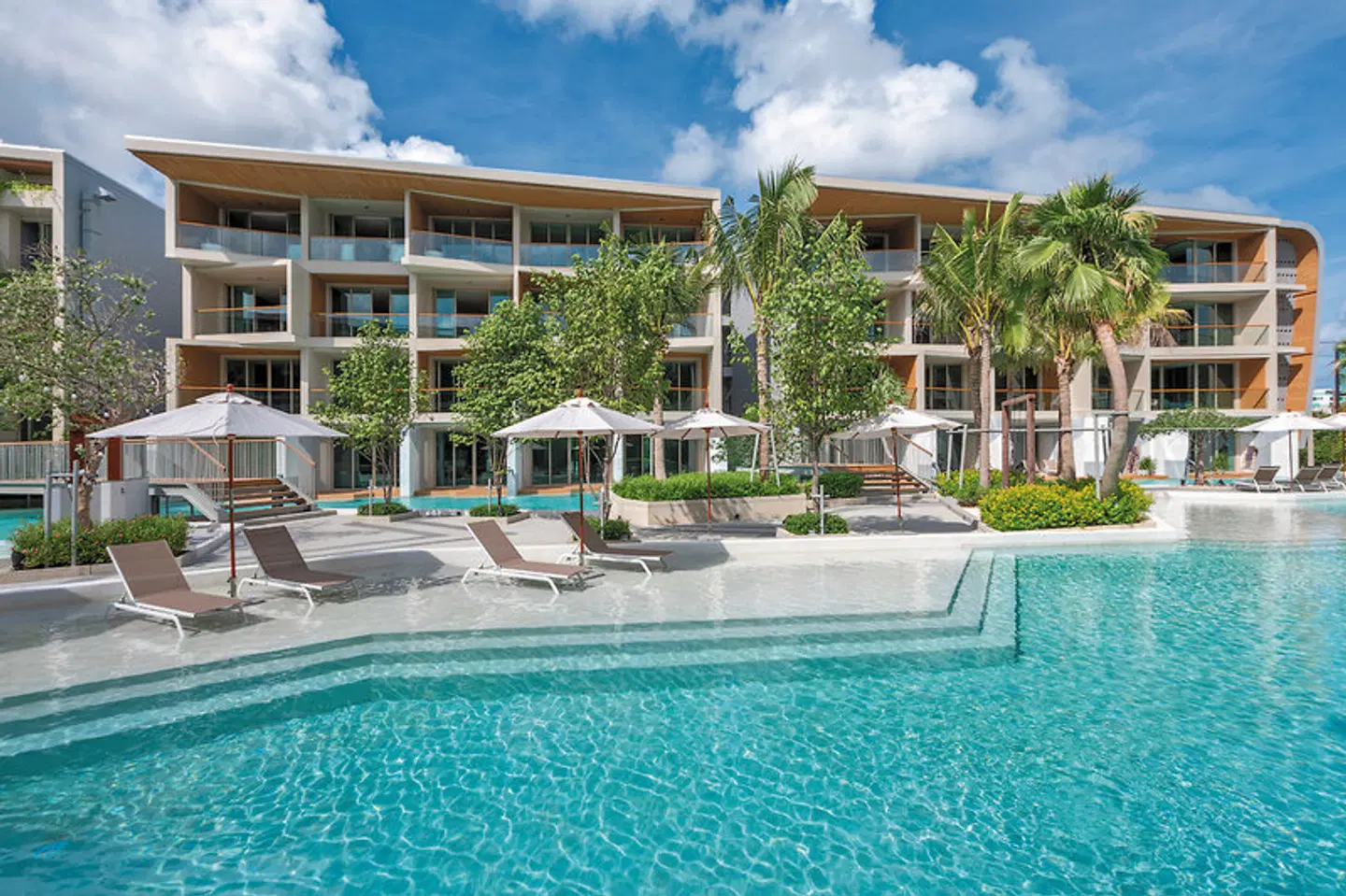 Wyndham Grand Nai Harn Beach Phuket OUTDOOR_POOL