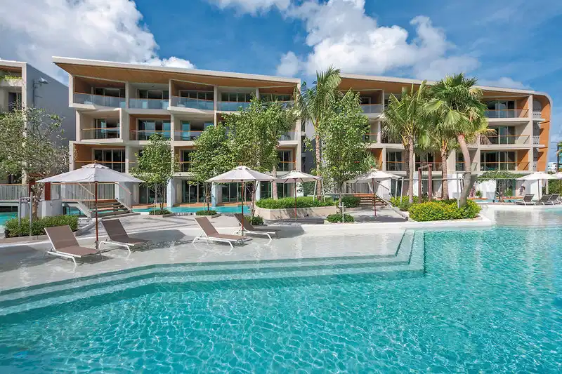 Wyndham Grand Nai Harn Beach Phuket – Hotelfoto