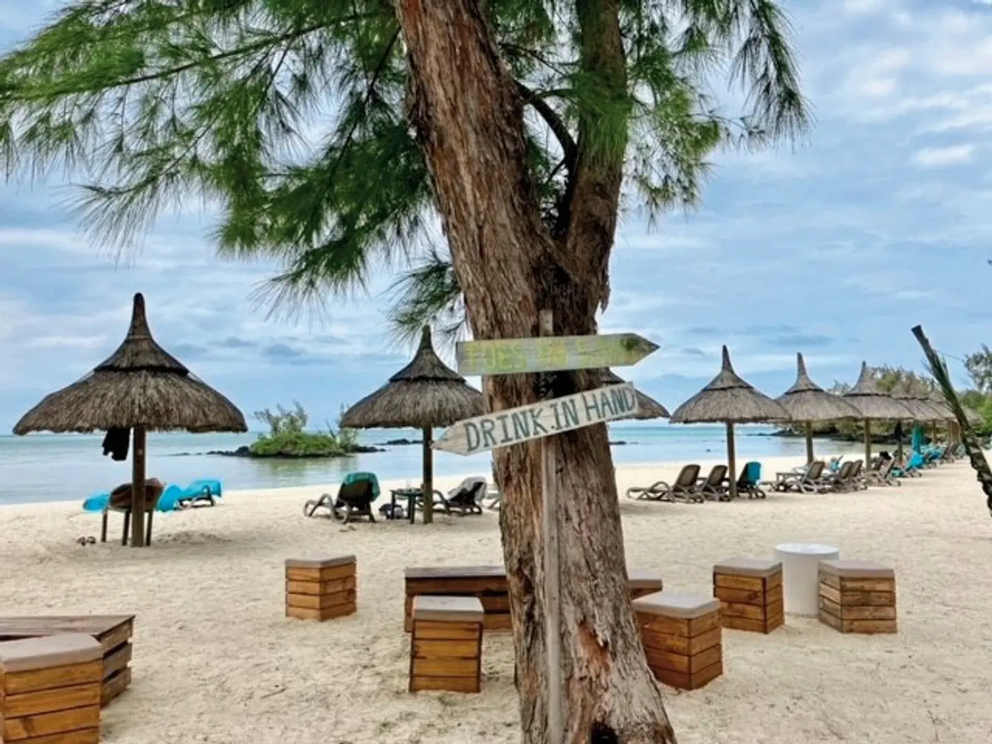 Bubble Lodge Ile aux Cerfs Strand