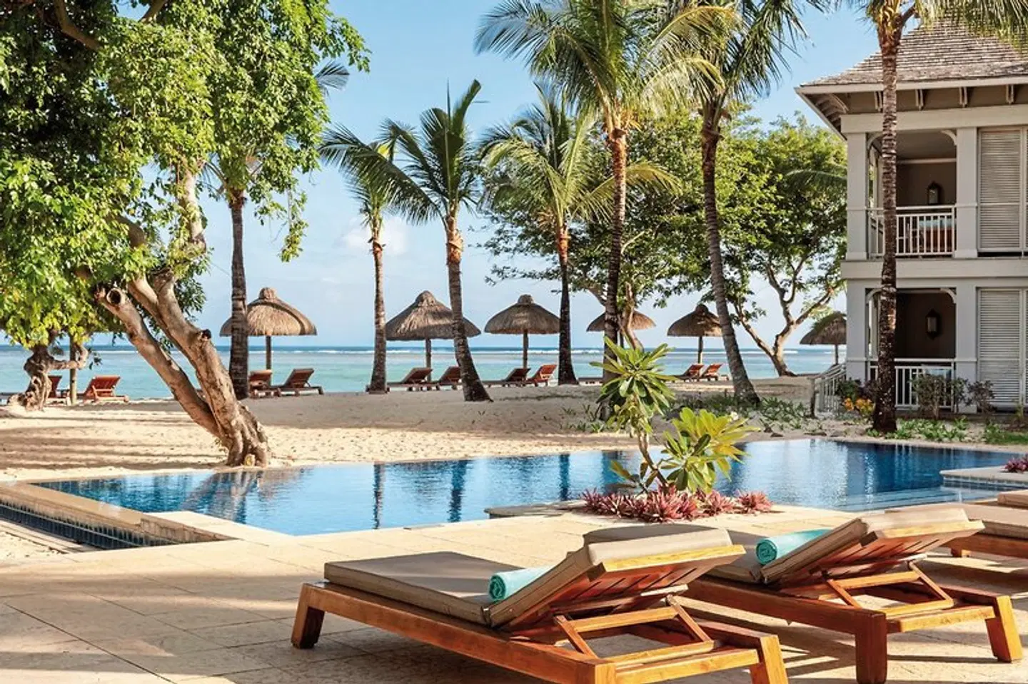 The St. Regis Le Morne Resort, Mauritius OUTDOOR_POOL