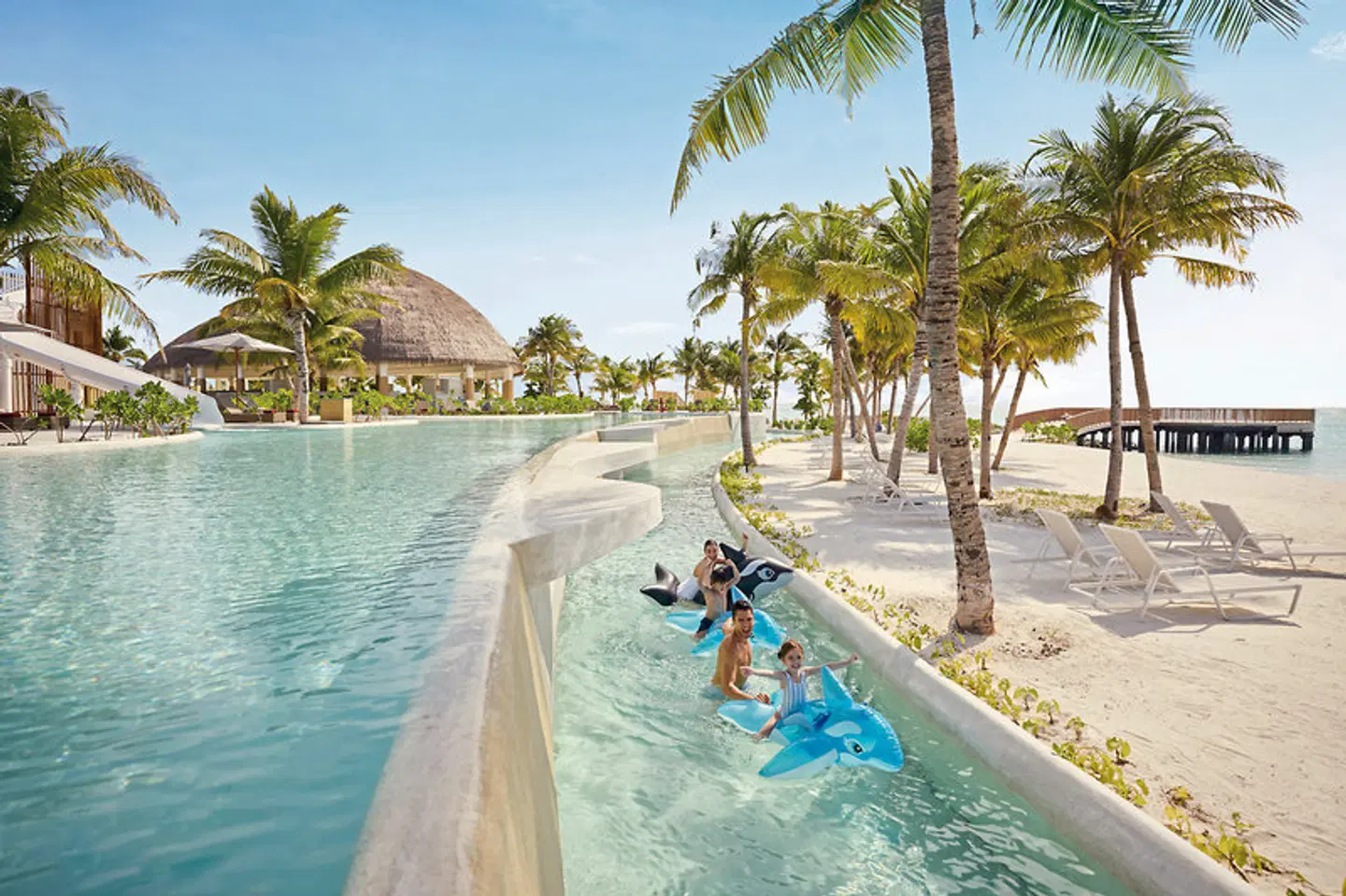 Centara Mirage Lagoon Maldives Strand