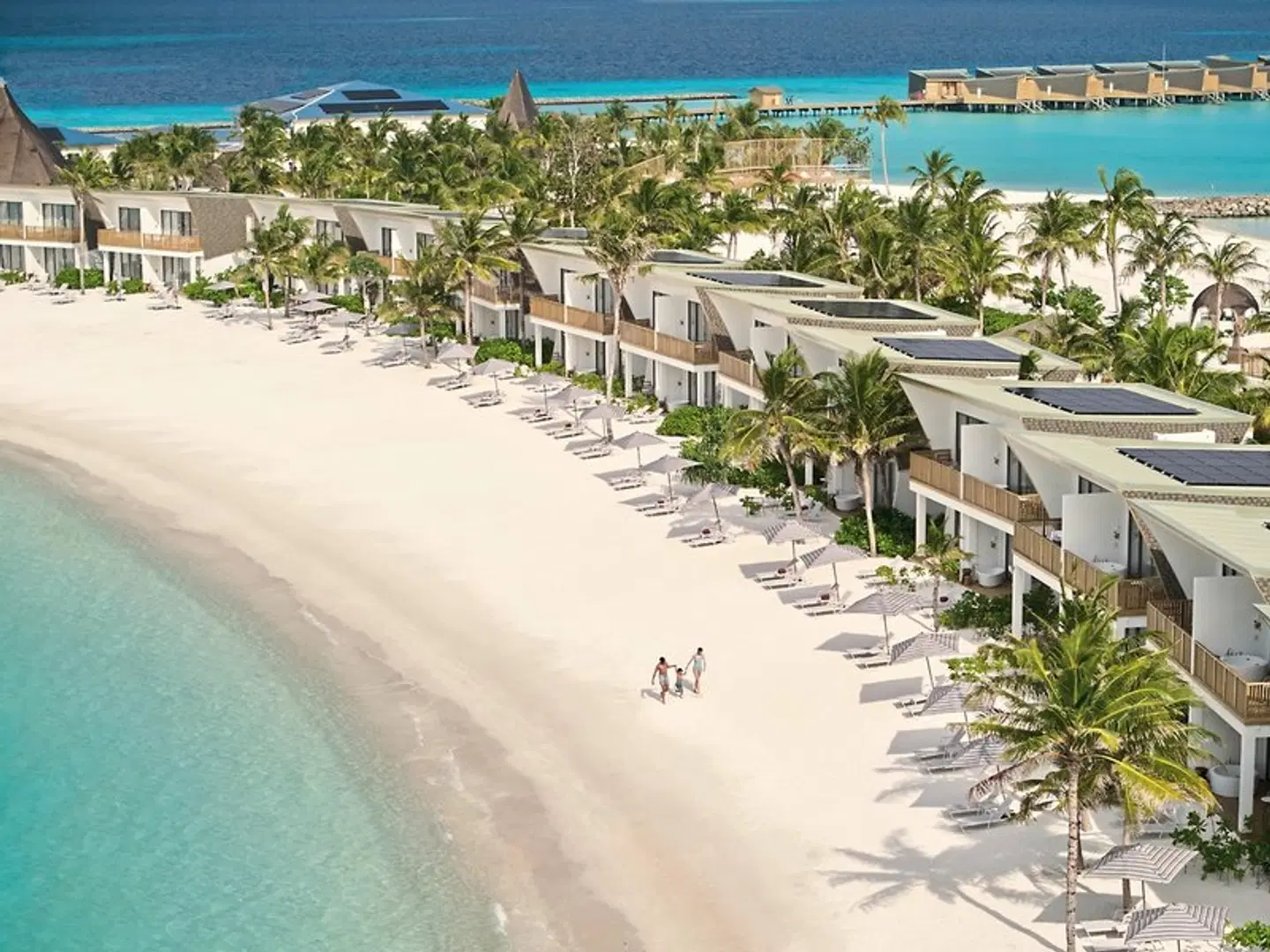Centara Mirage Lagoon Maldives Strand