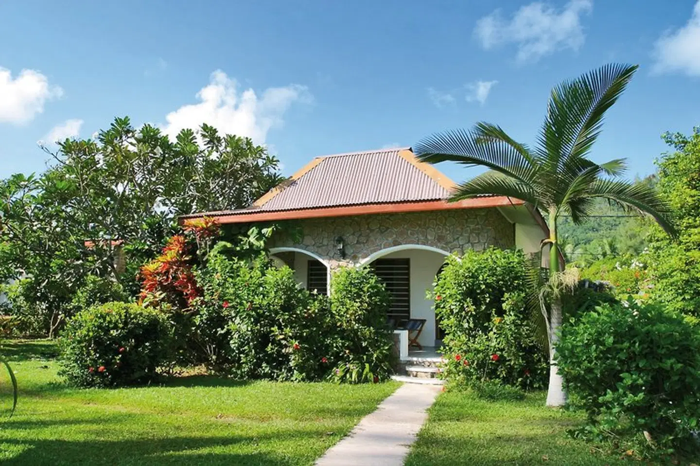 L'Hirondelle Self Catering Guest House EXTERIOR