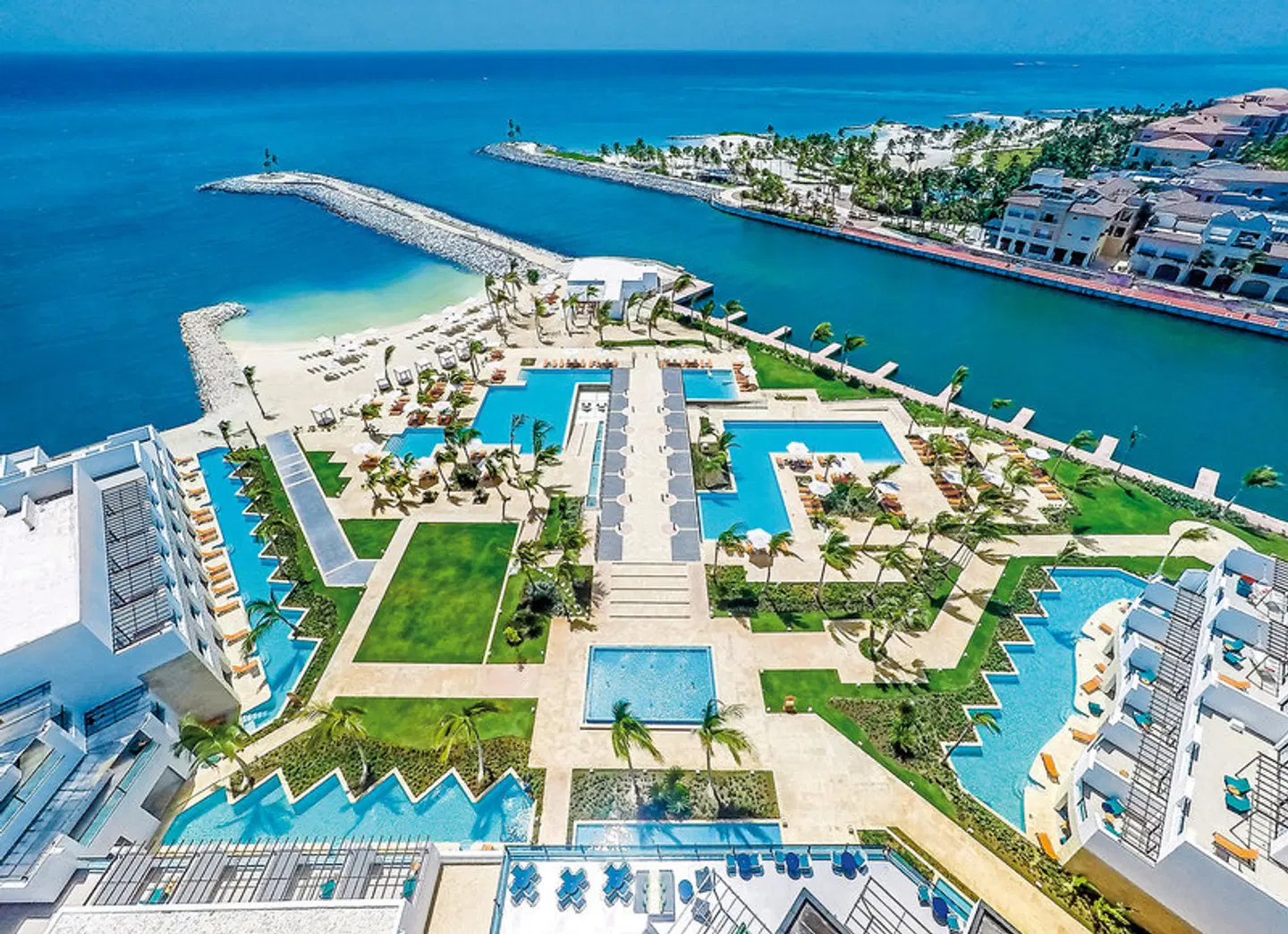 TRS Cap Cana Waterfront & Marina Hotel EXTERIOR