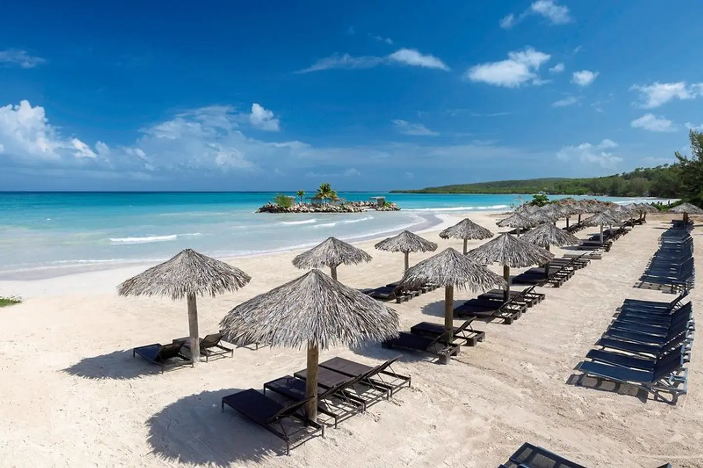 Royalton Hideaway Blue Waters, An Autograph Collection All-Inclusive Resort Strand