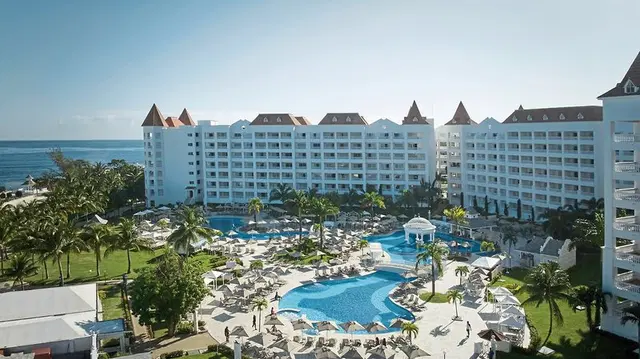 Bahia Principe Escape Runaway Bay OUTDOOR_POOL