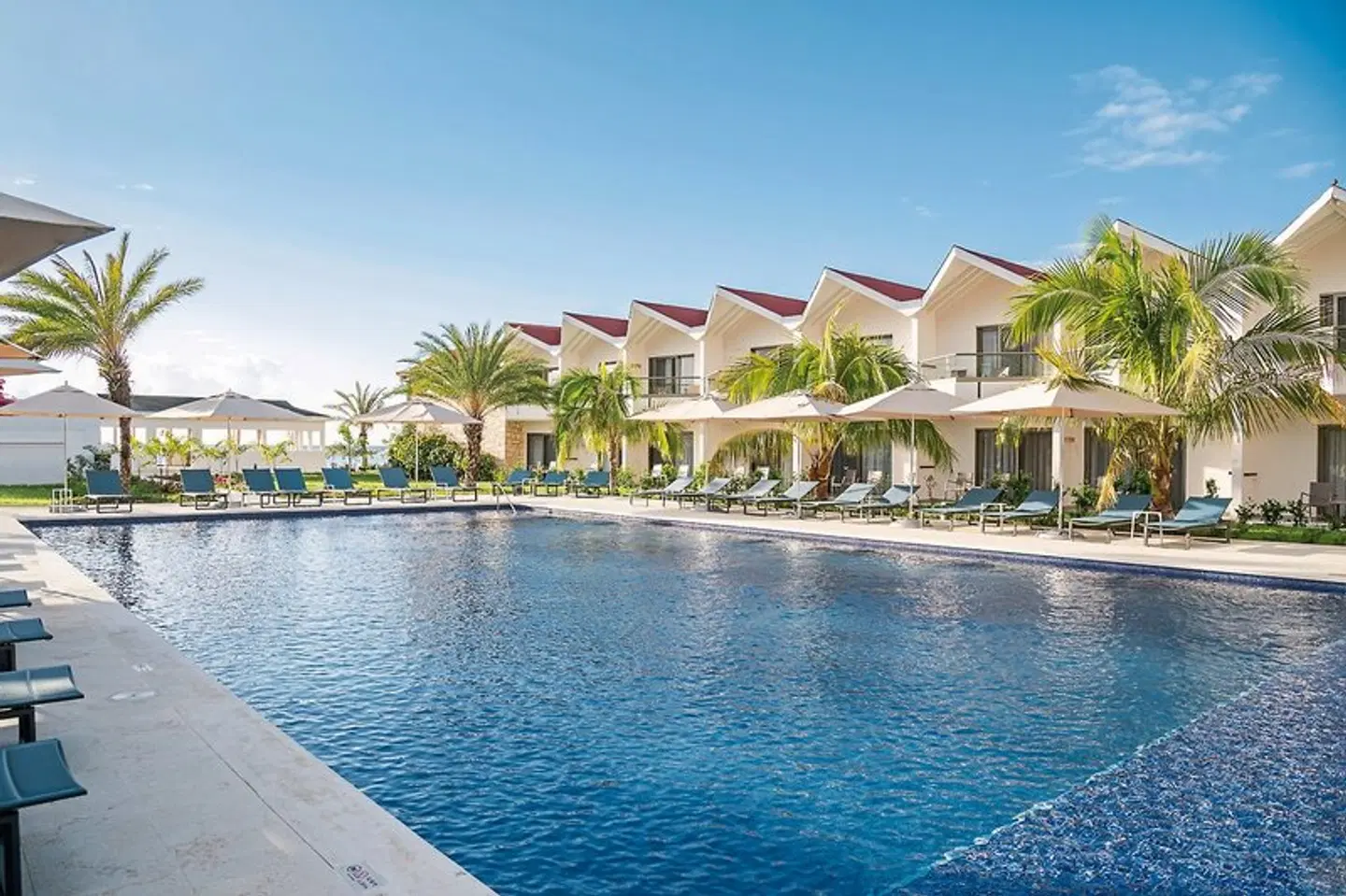 Royalton CHIC Antigua EXTERIOR