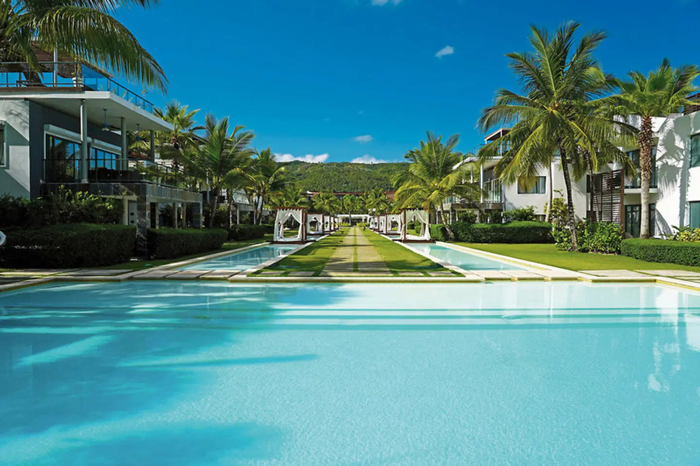 Sublime Samaná Hotel & Residences OUTDOOR_POOL