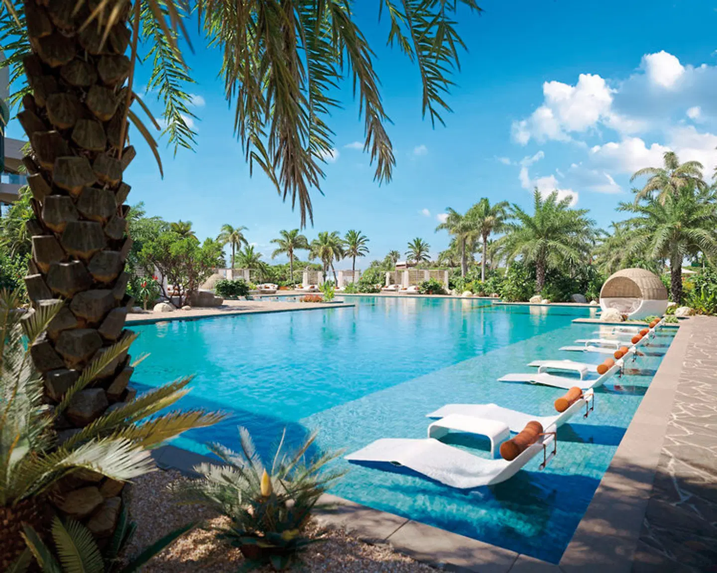 JOIA Aruba by Iberostar OUTDOOR_POOL