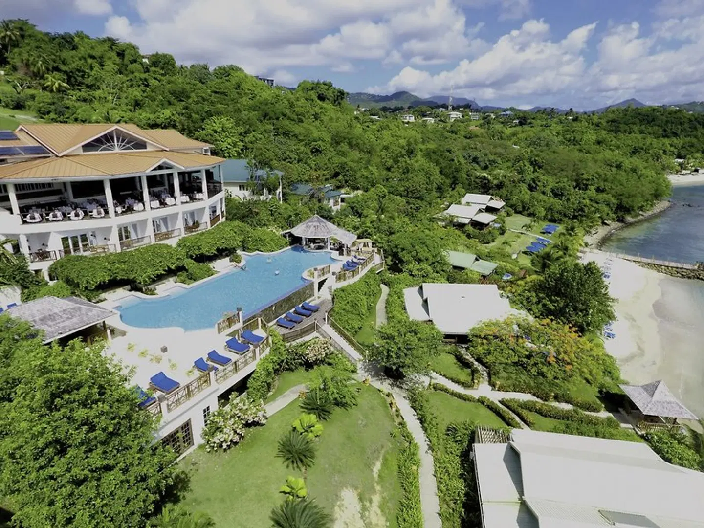 Calabash Cove Resort & Spa EXTERIOR