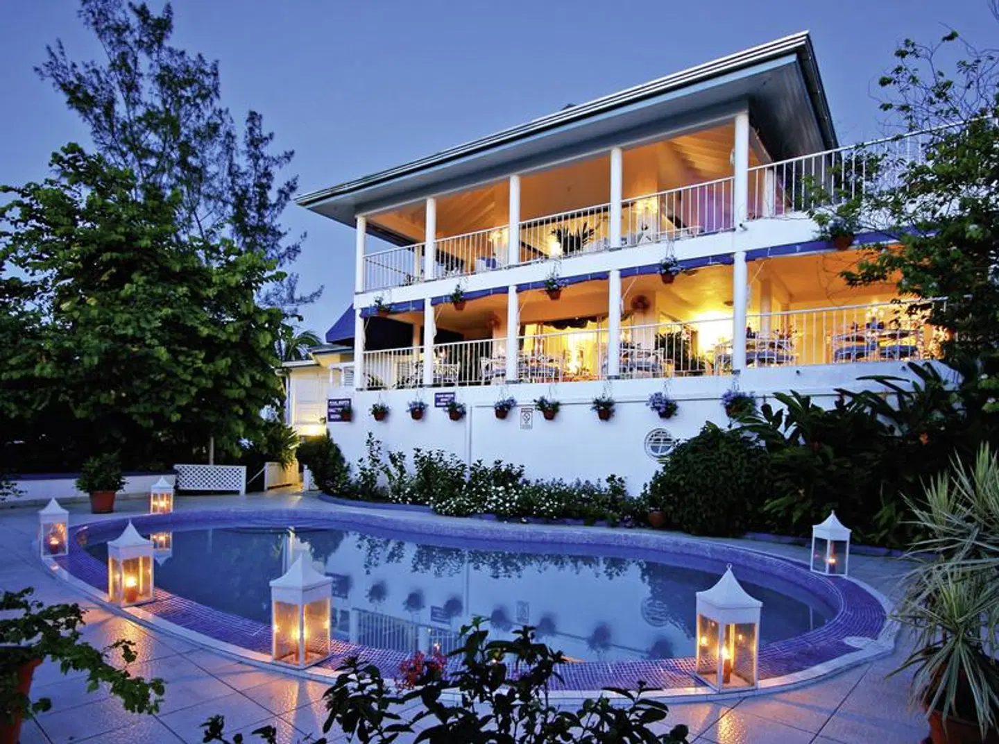 Mockingbird Hill EXTERIOR