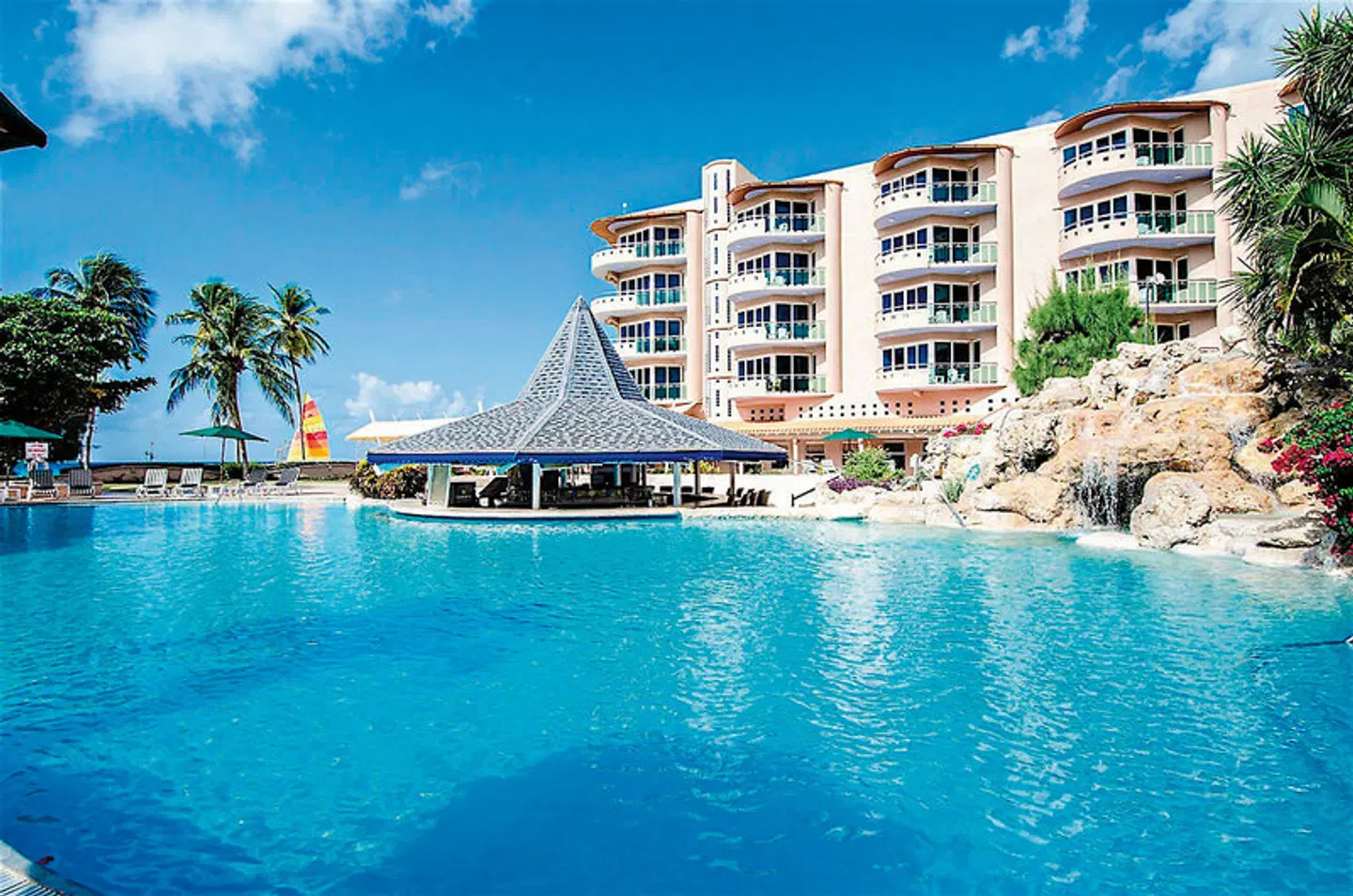 Accra Beach Hotel & Spa OUTDOOR_POOL