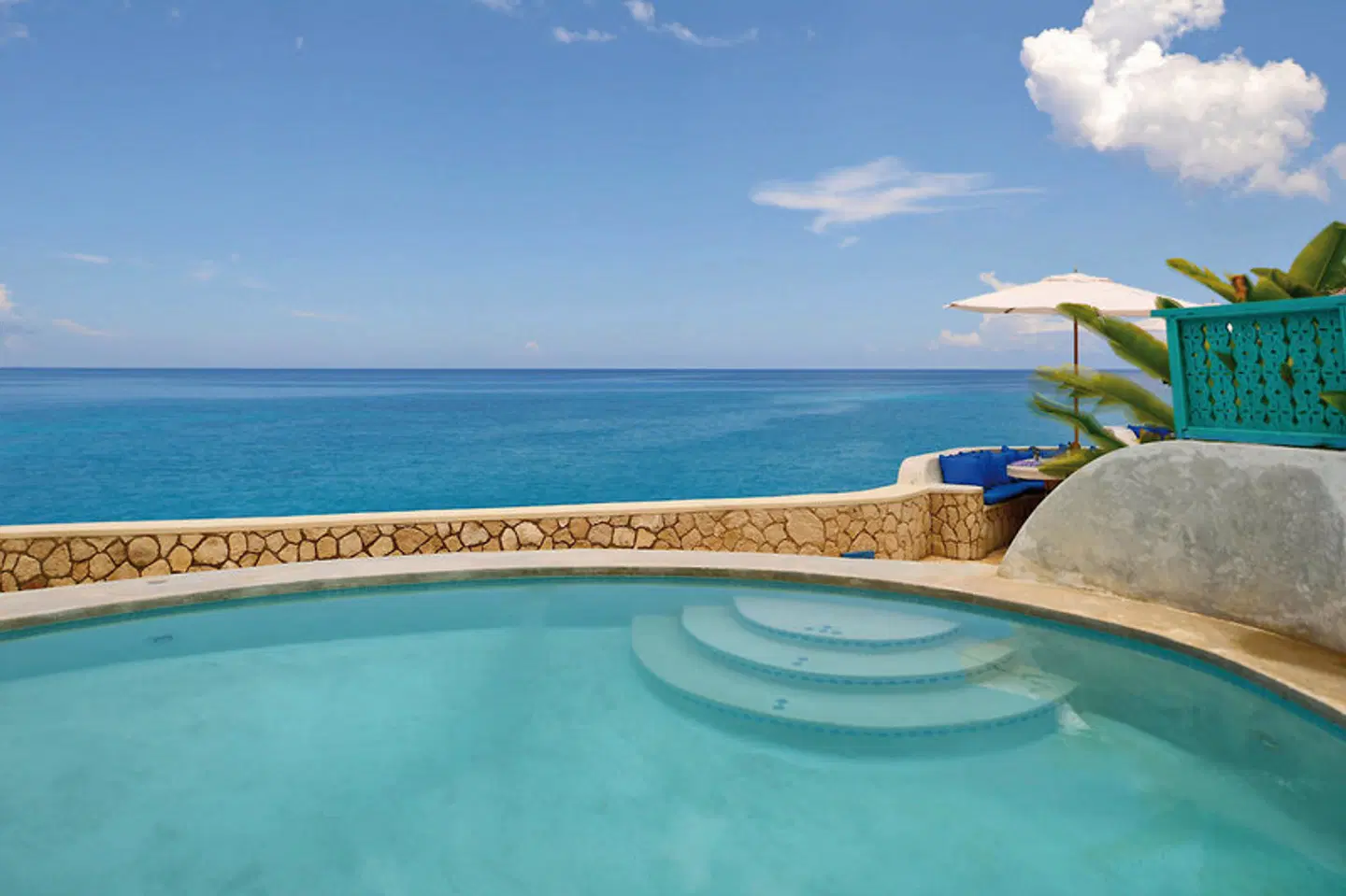 The Caves OUTDOOR_POOL