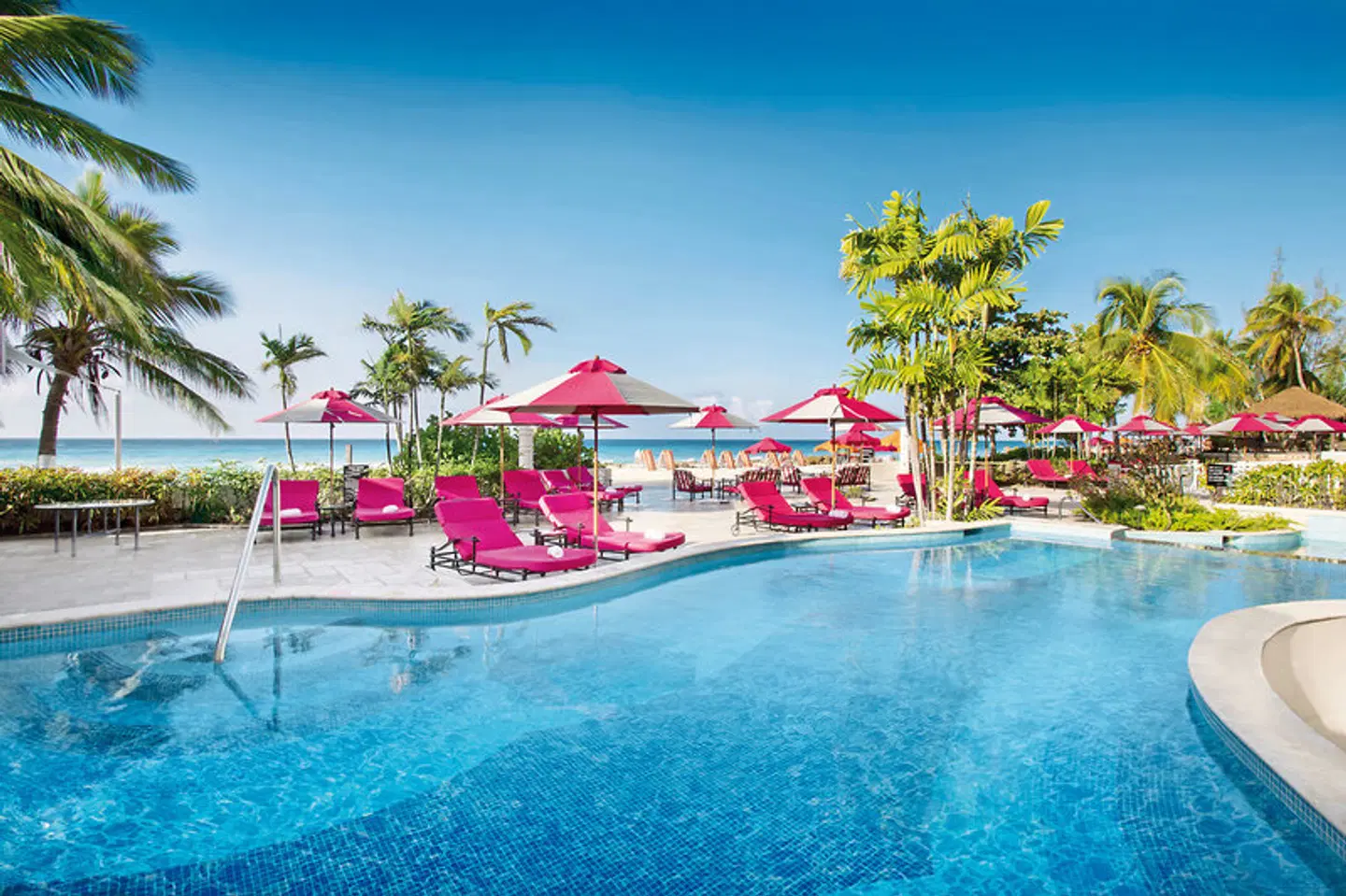 O2 Beach Club & Spa OUTDOOR_POOL