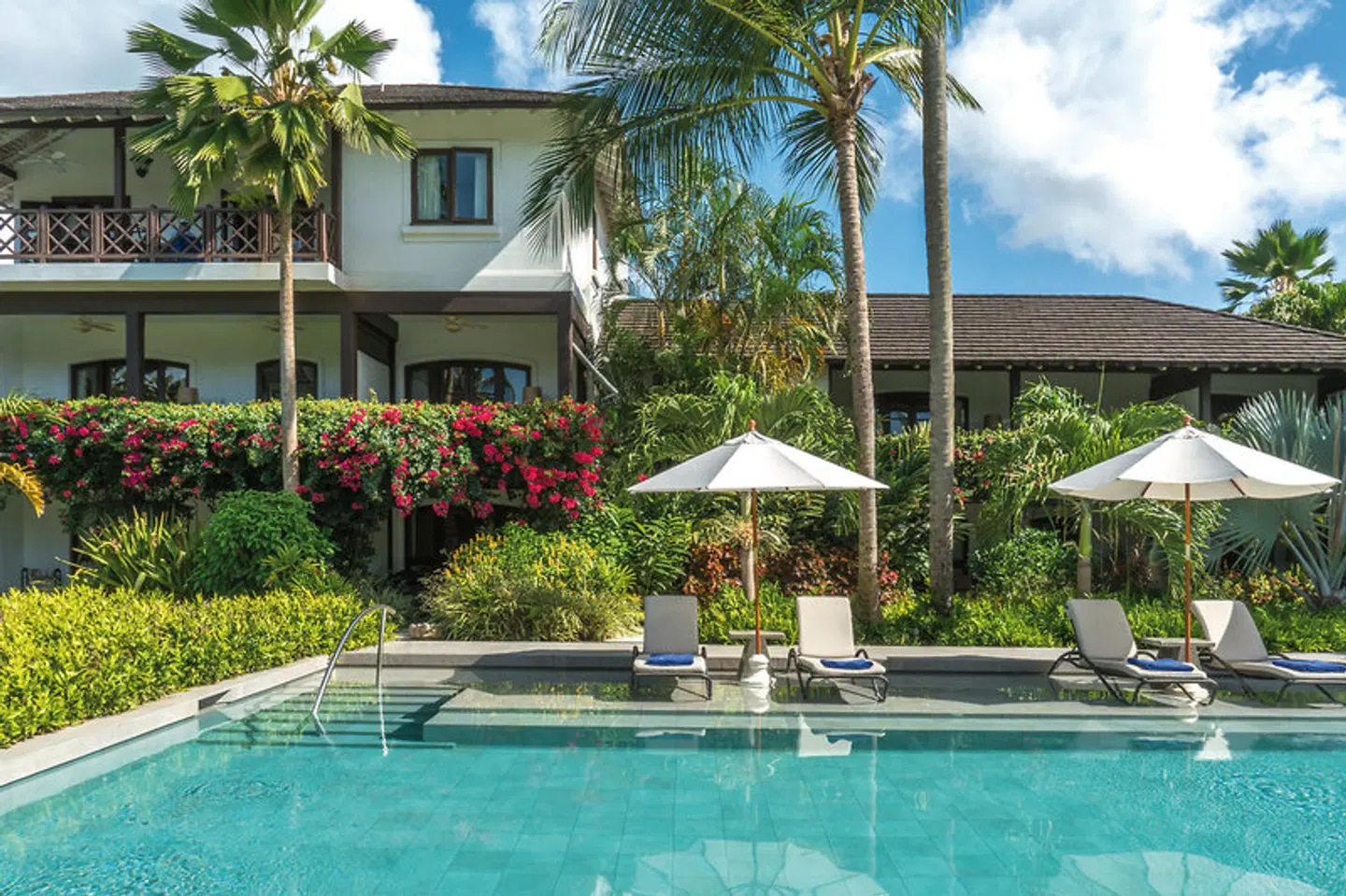 The Sandpiper OUTDOOR_POOL