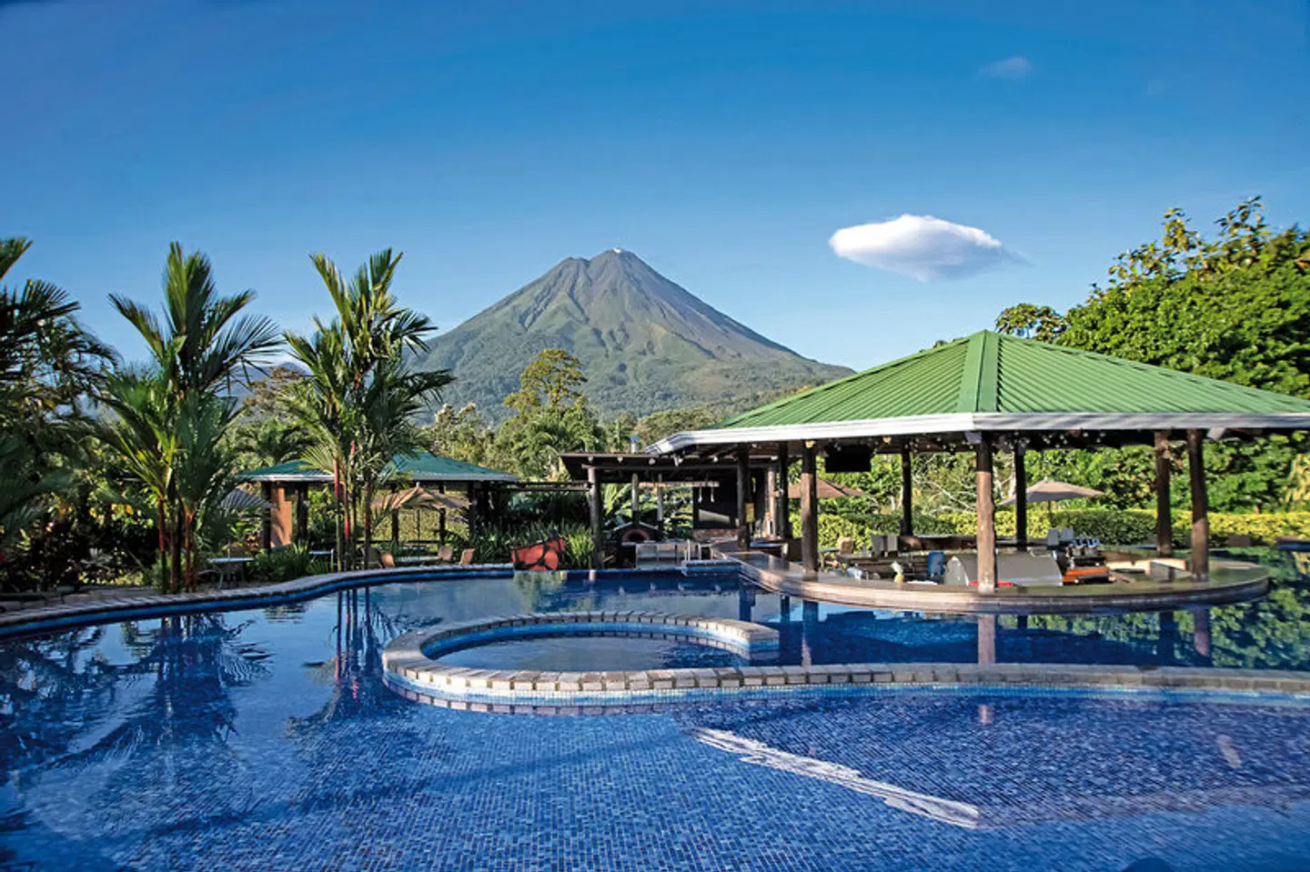 Arenal Manoa Resort & Hot Springs OUTDOOR_POOL