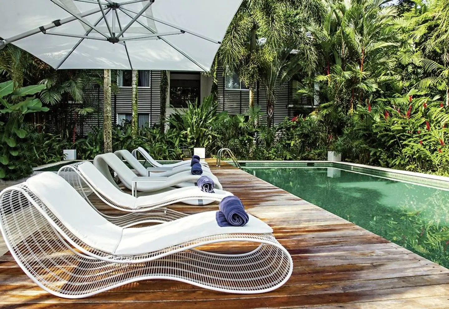 Le Caméléon Boutique Hotel OUTDOOR_POOL
