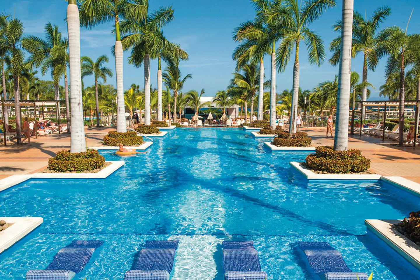 RIU Palace Costa Rica OUTDOOR_POOL
