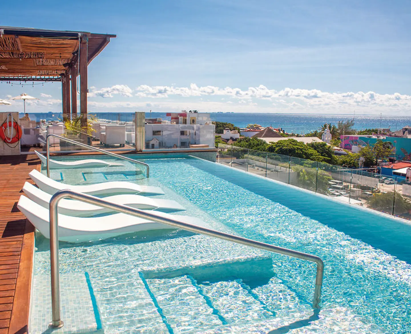 The Fives Downtown Hotel & Residences OUTDOOR_POOL
