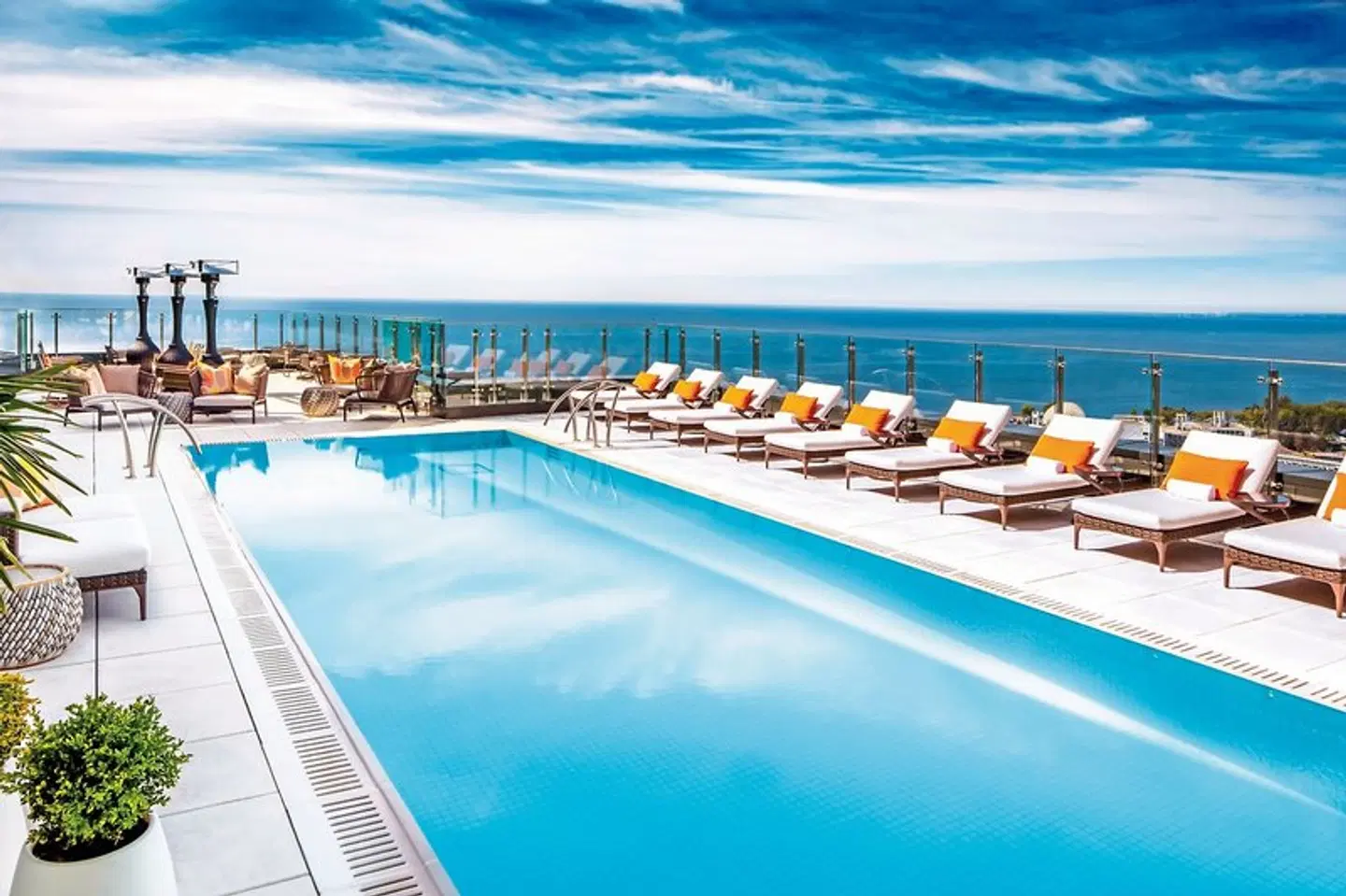 Hotel X Toronto by Library Hotel Collection OUTDOOR_POOL