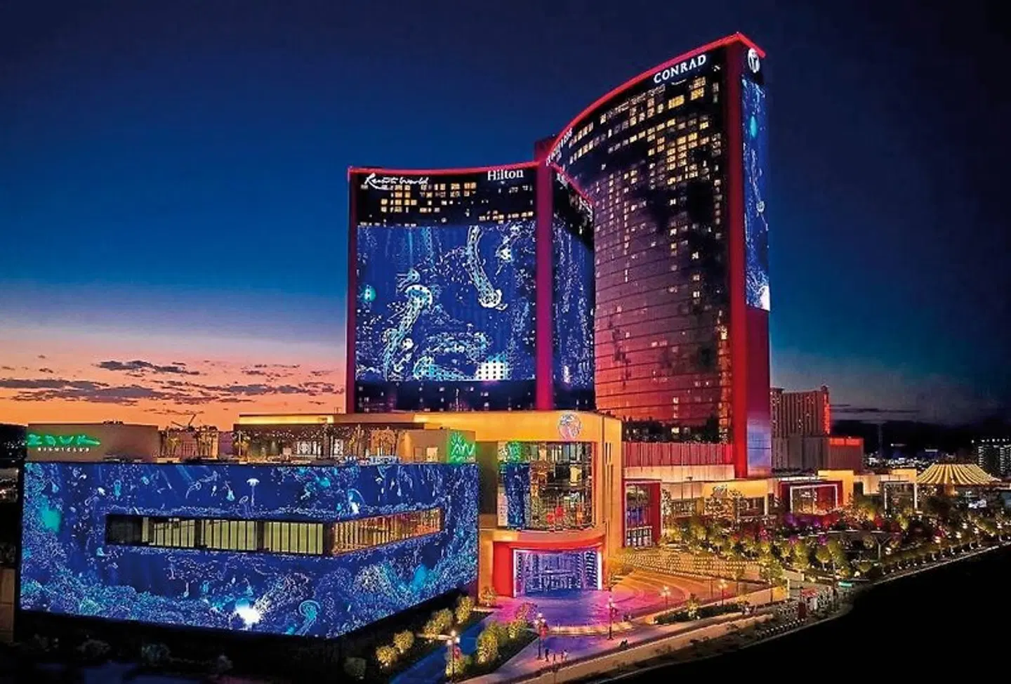 Las Vegas Hilton at Resorts World EXTERIOR