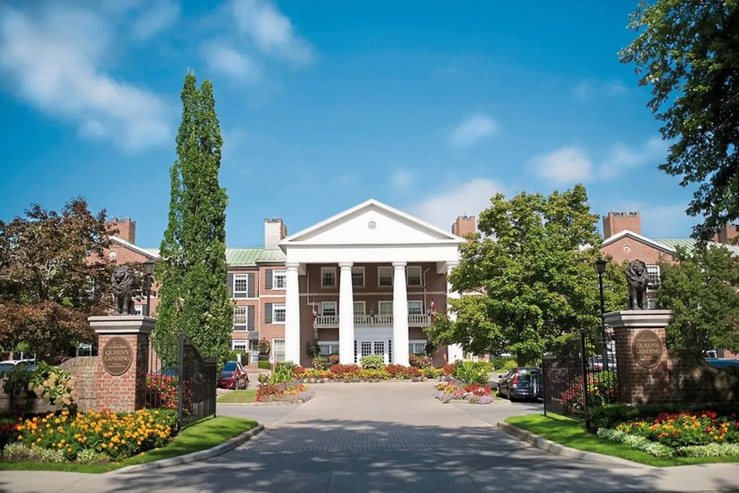 Queens Landing EXTERIOR