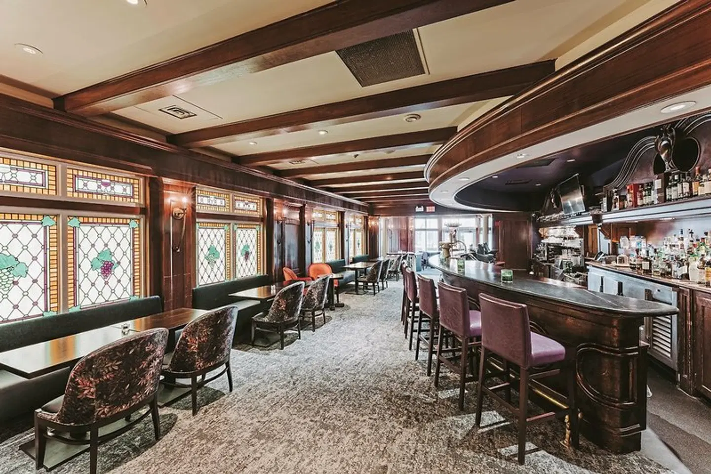 Queens Landing Bar