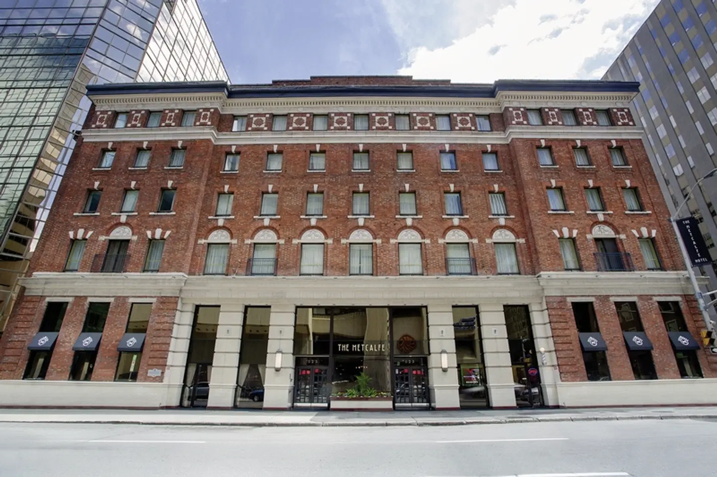 The Metcalfe Hotel EXTERIOR