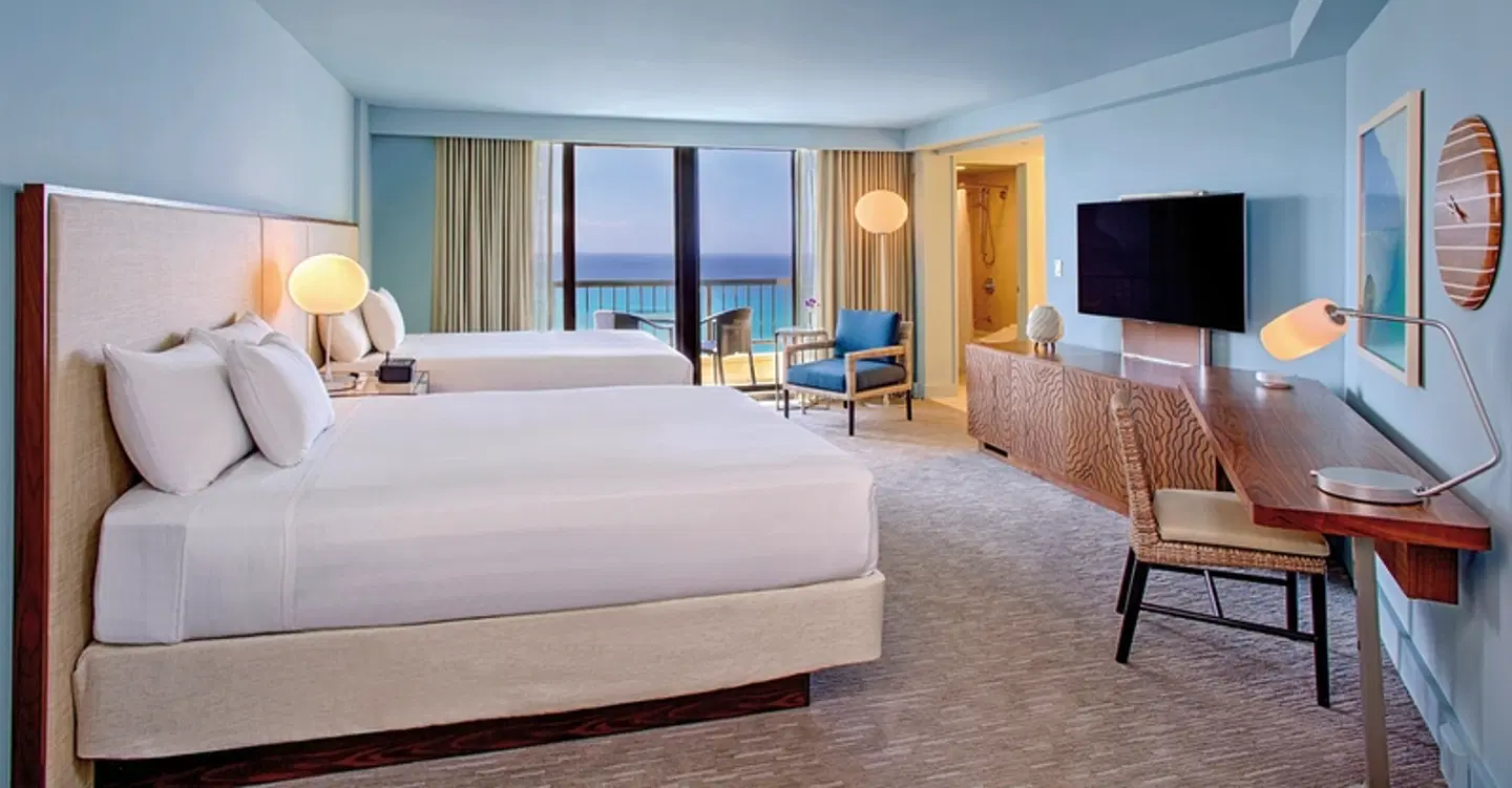 Hyatt Regency Waikiki Beach Resort & Spa ROOM_EXAMPLE