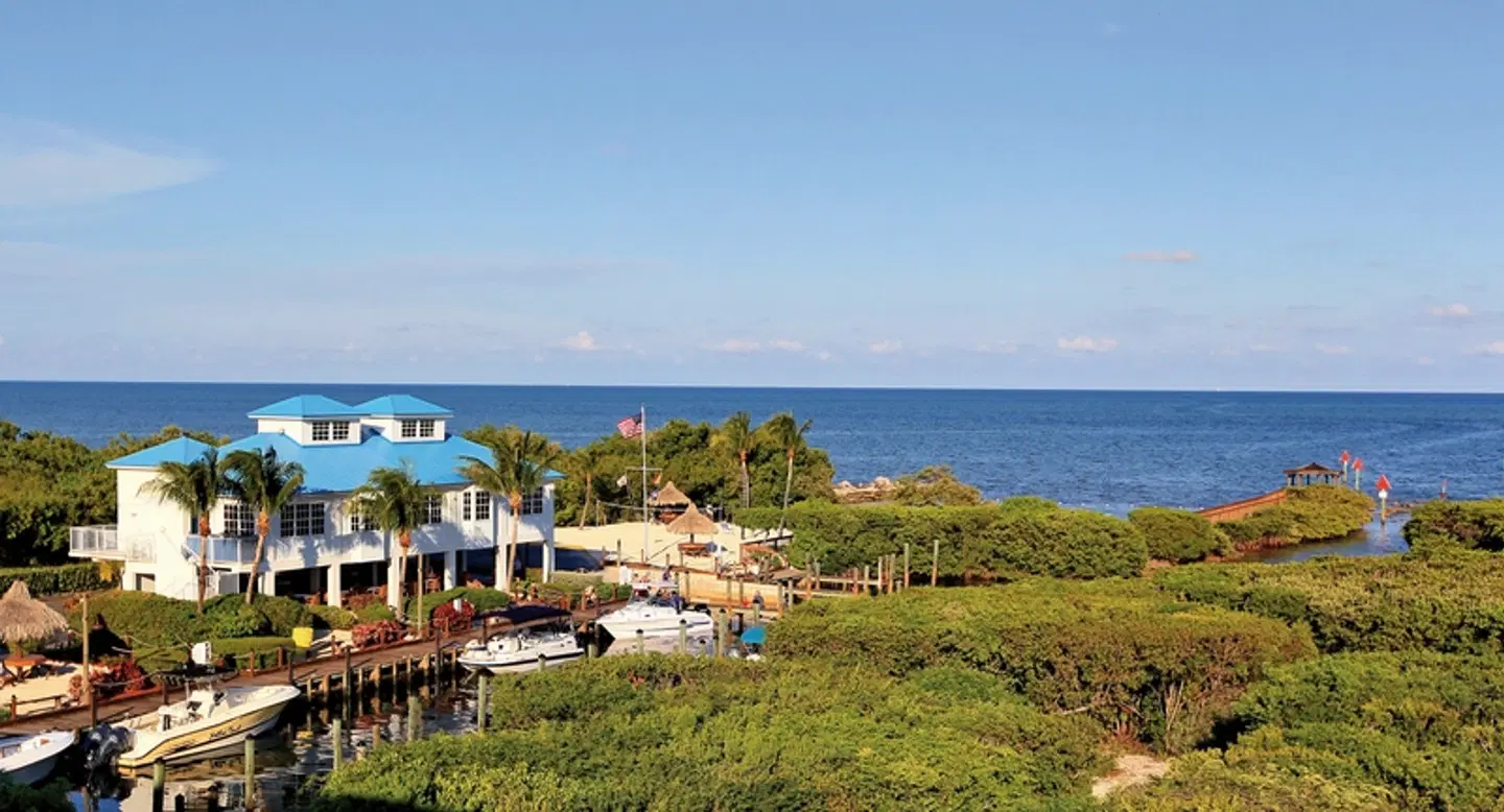 Ocean Pointe Suites Key Largo Apartments Strand