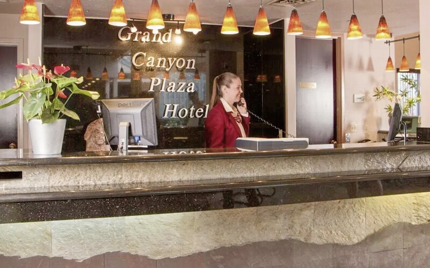 Grand Canyon Plaza Hotel Bar