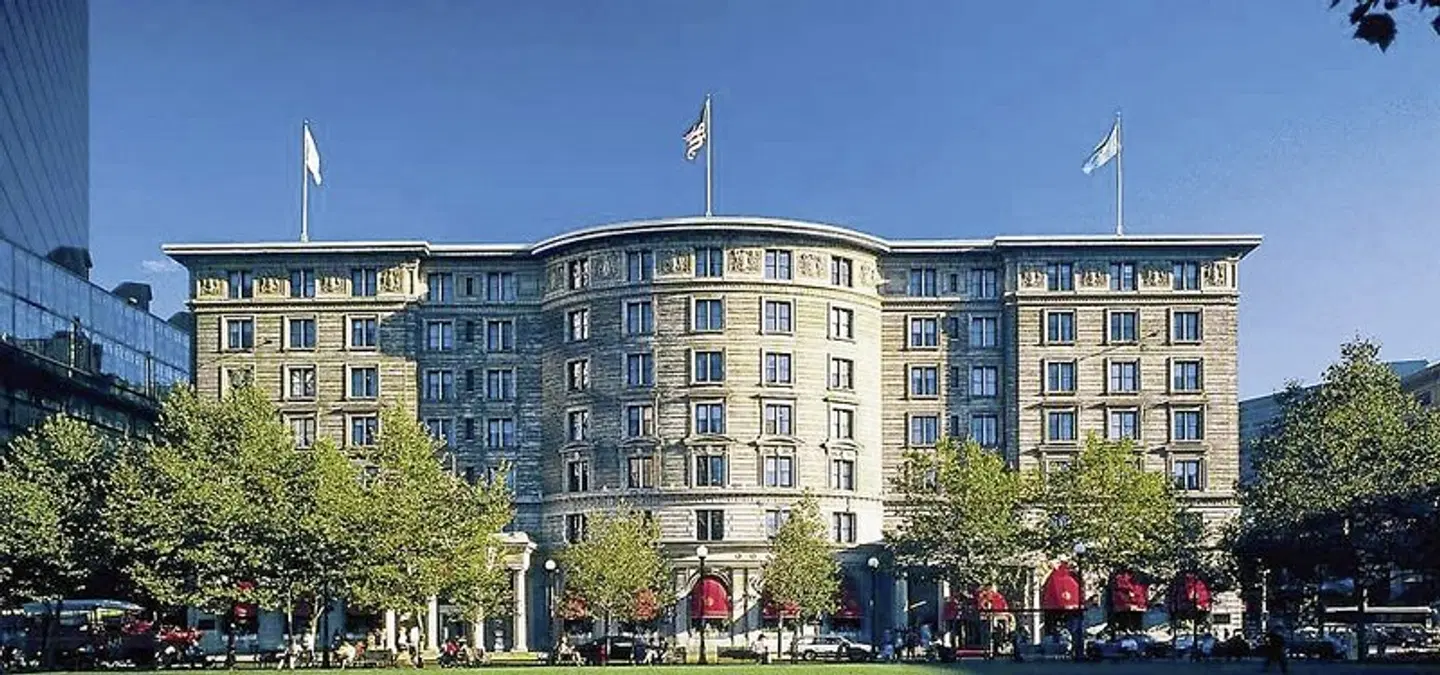 Fairmont Copley Plaza EXTERIOR