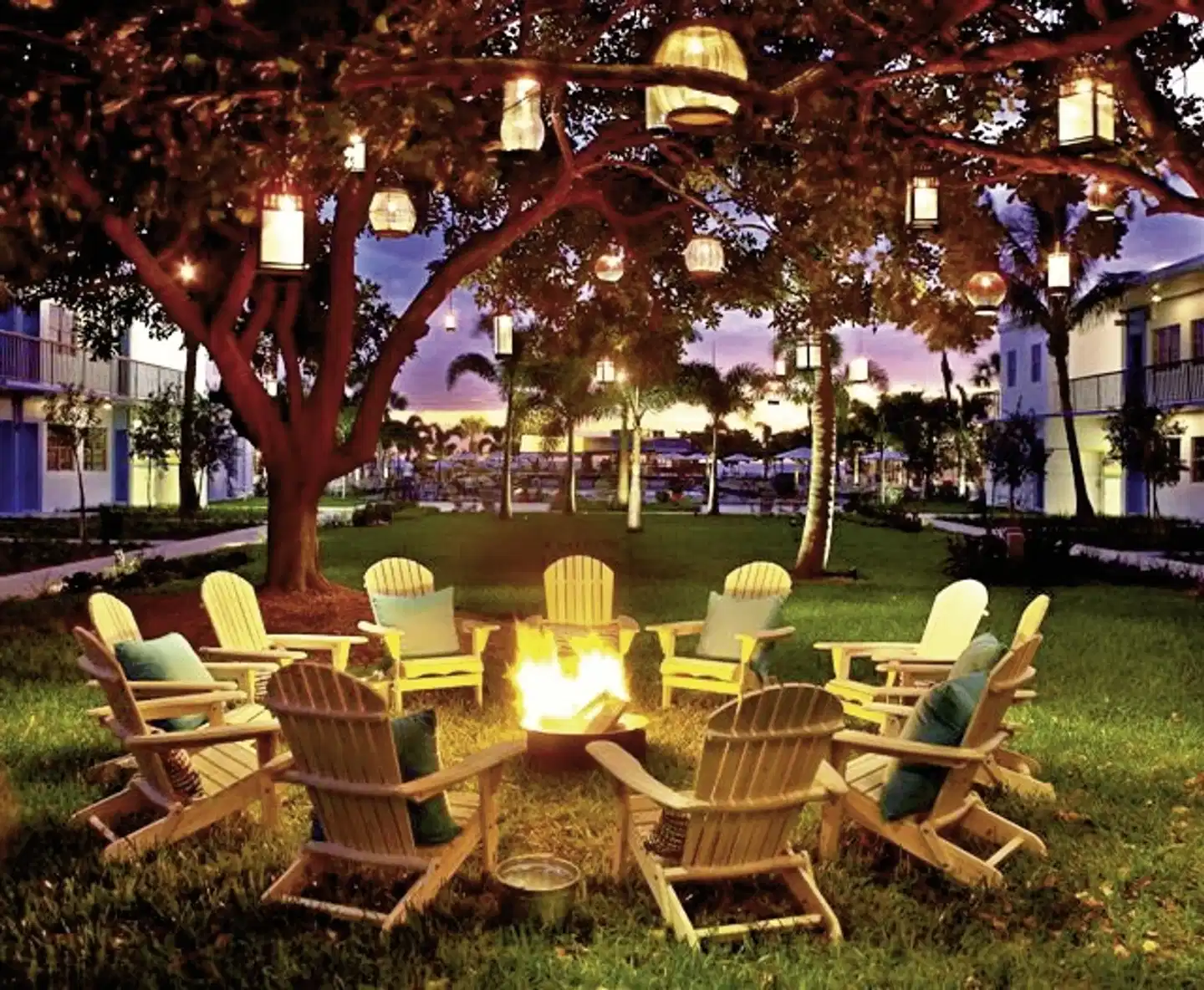 Postcard Inn on the Beach Restaurant