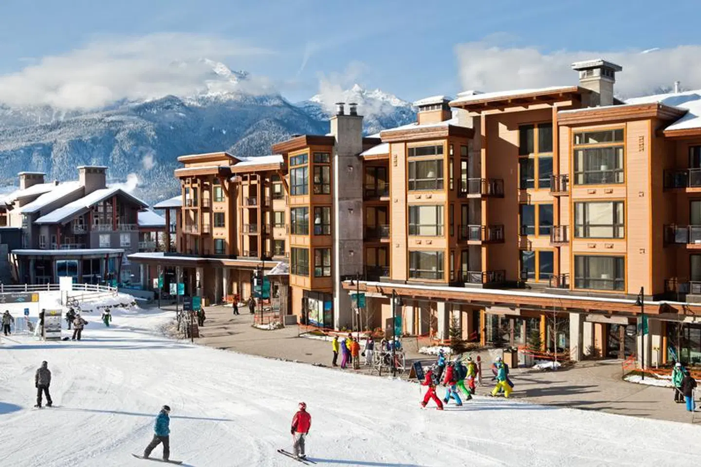 The Sutton Place Hotel Revelstoke Mountain Resort Aussenansicht