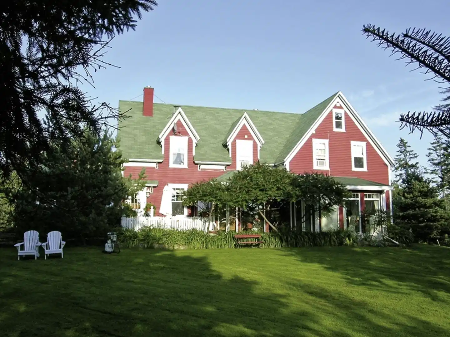 Little Shemogue Inn Aussenansicht