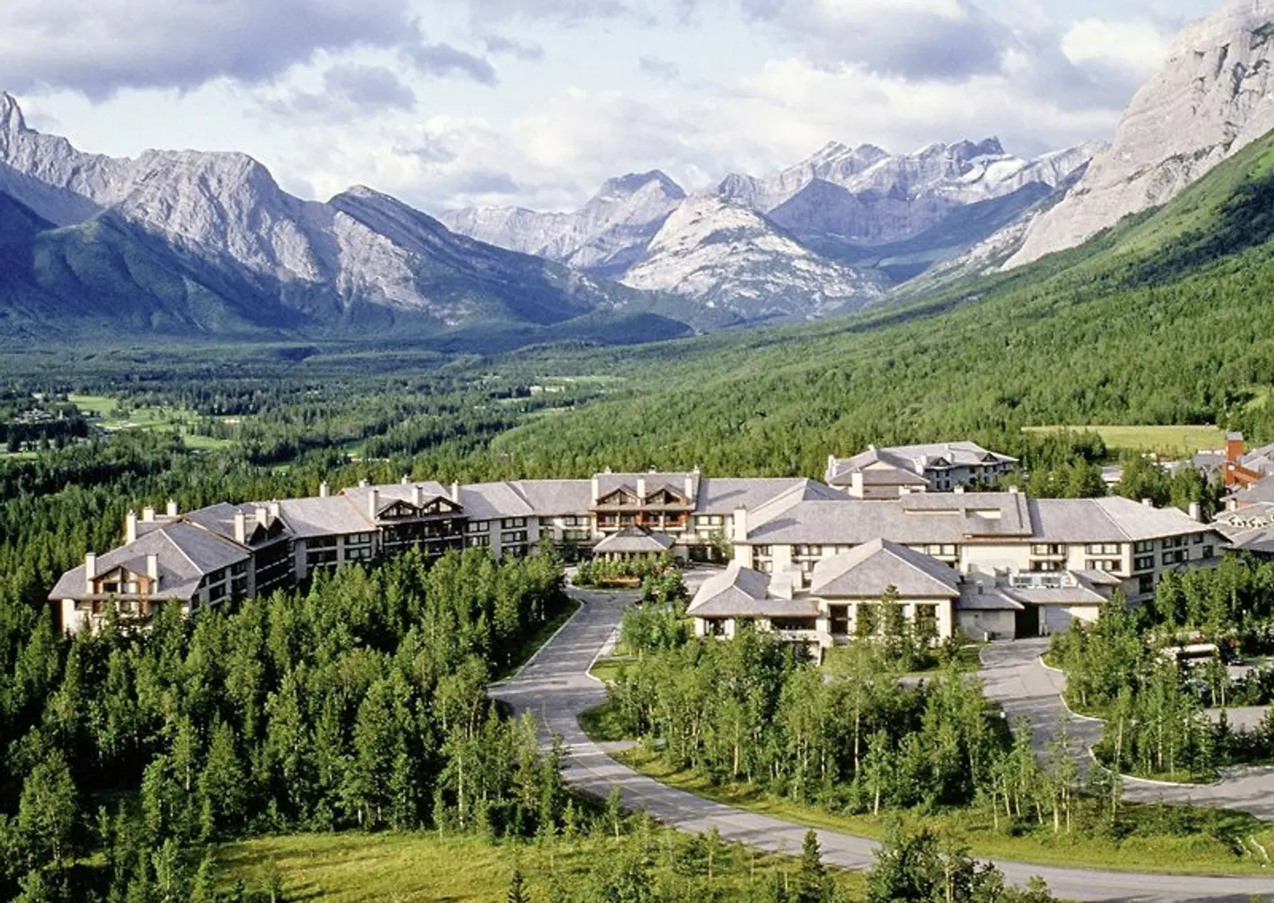Kananaskis Mountain Lodge, Autograph Collection by Marriott LANDSCAPE