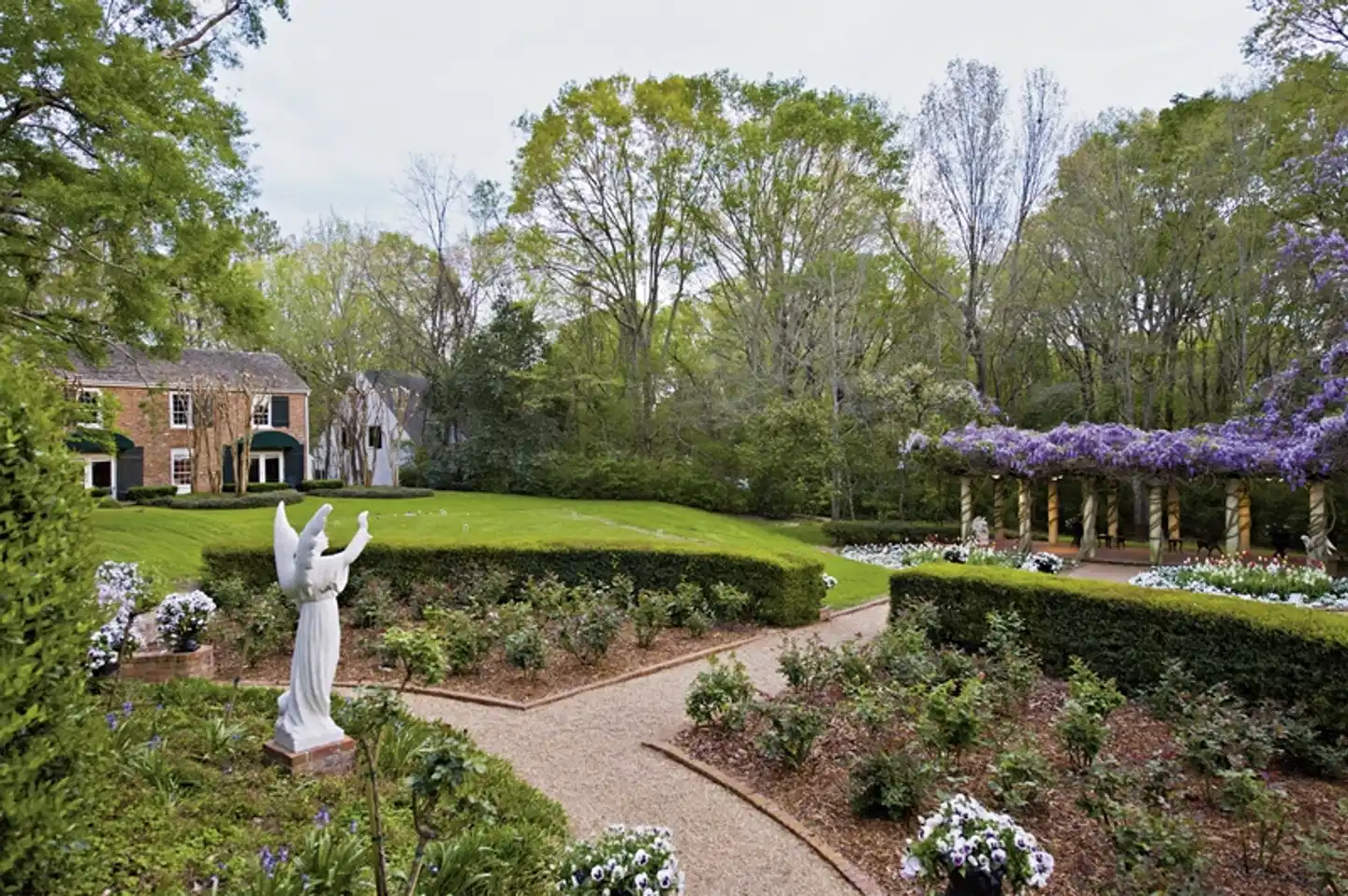 Monmouth Historic Inn Garten