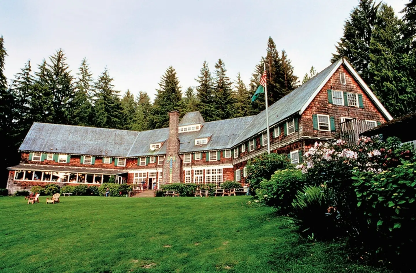 Lake Quinault Lodge EXTERIOR