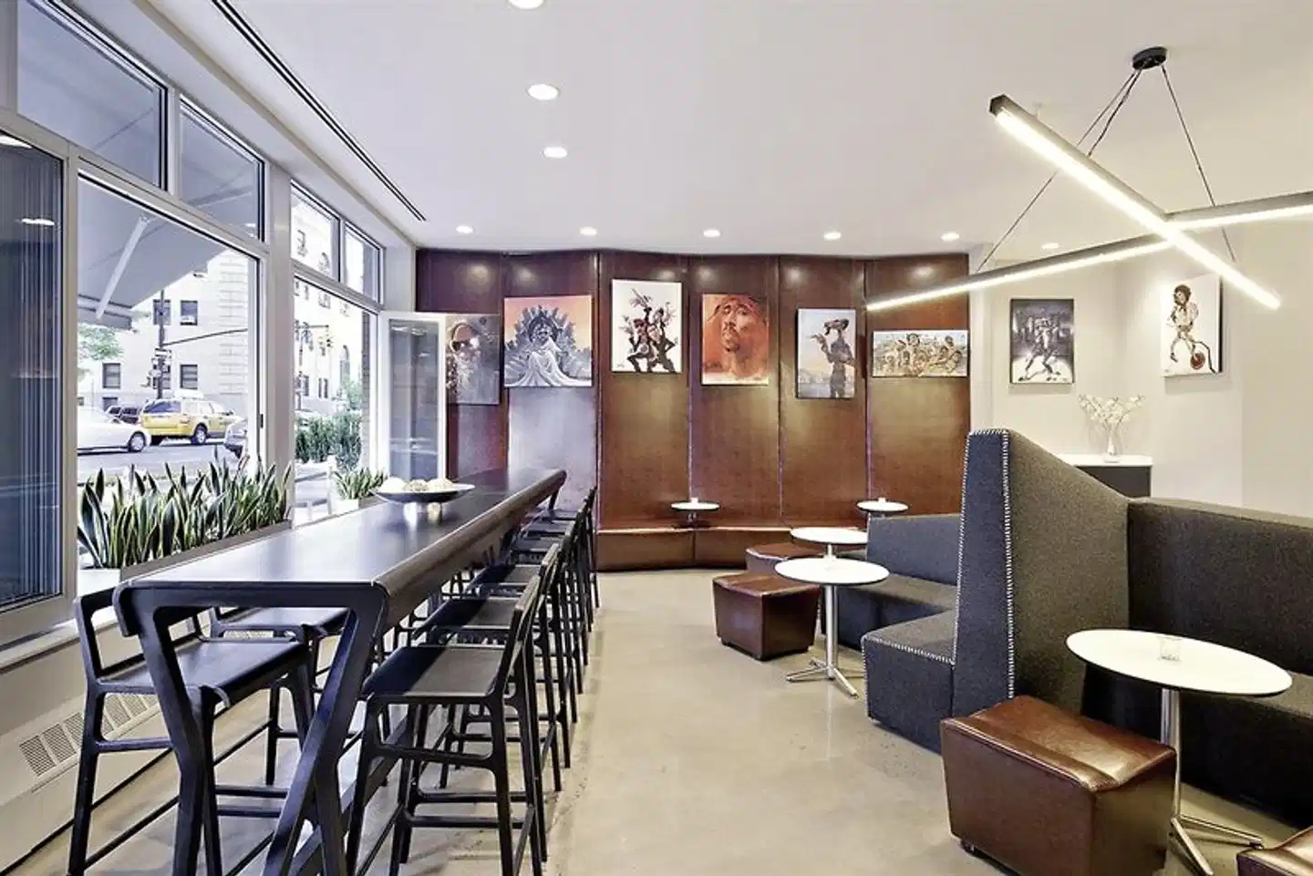 Nu Hotel Bar