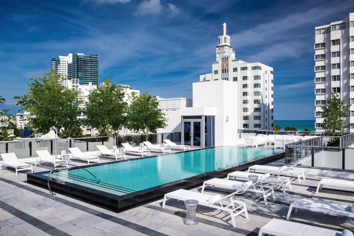 Gale South Beach, Curio Collection by Hilton OUTDOOR_POOL
