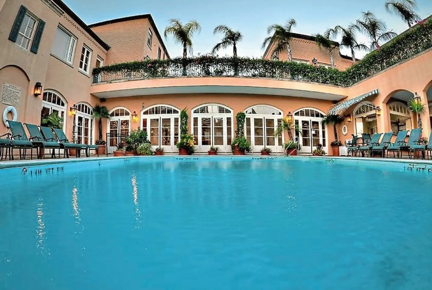 Hotel Monteleone EXTERIOR