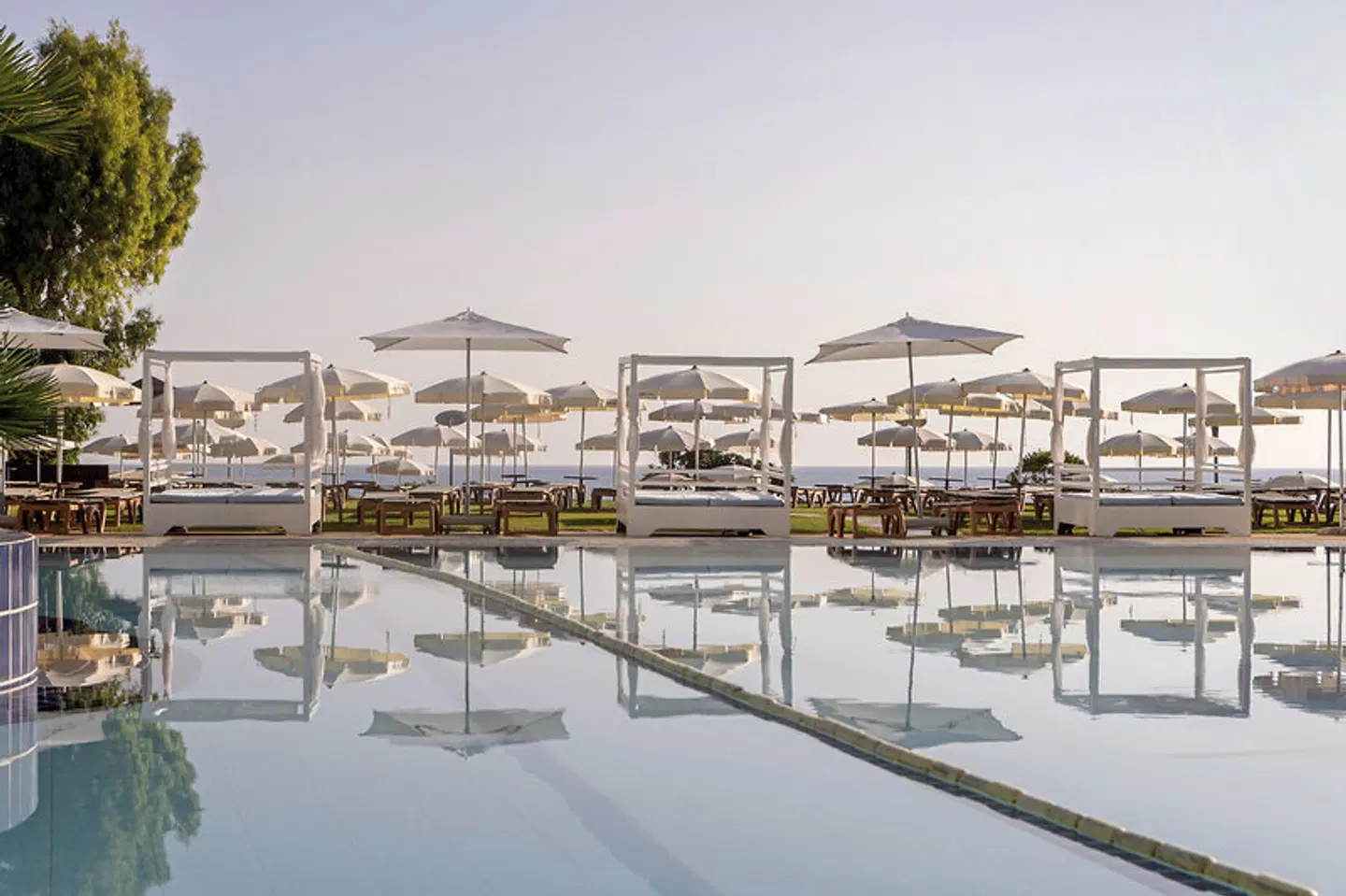 Capo Bay OUTDOOR_POOL