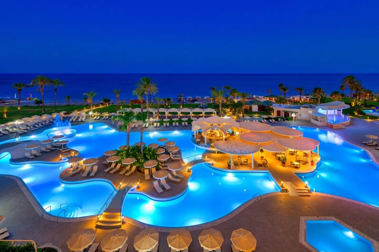 Rodos Palladium Leisure & Wellness OUTDOOR_POOL