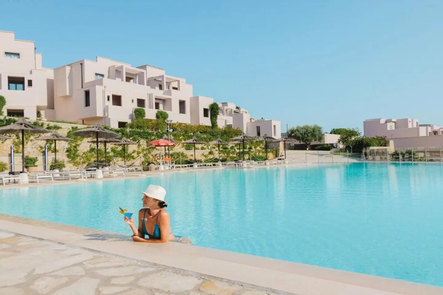 Basiliani Resort OUTDOOR_POOL
