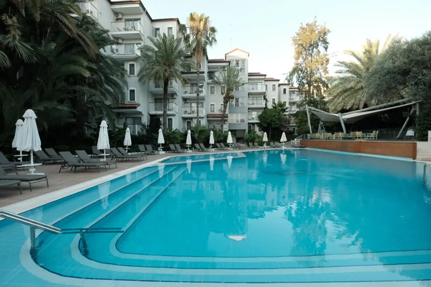 Paloma Marina Suites OUTDOOR_POOL
