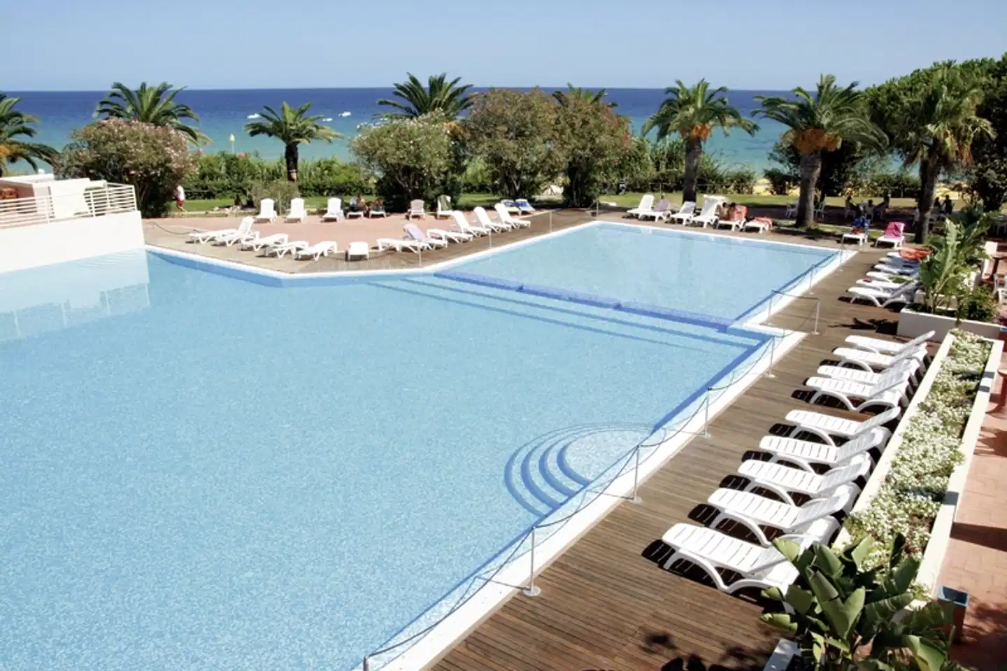 TH Costa Rei - Free Beach Resort Pool