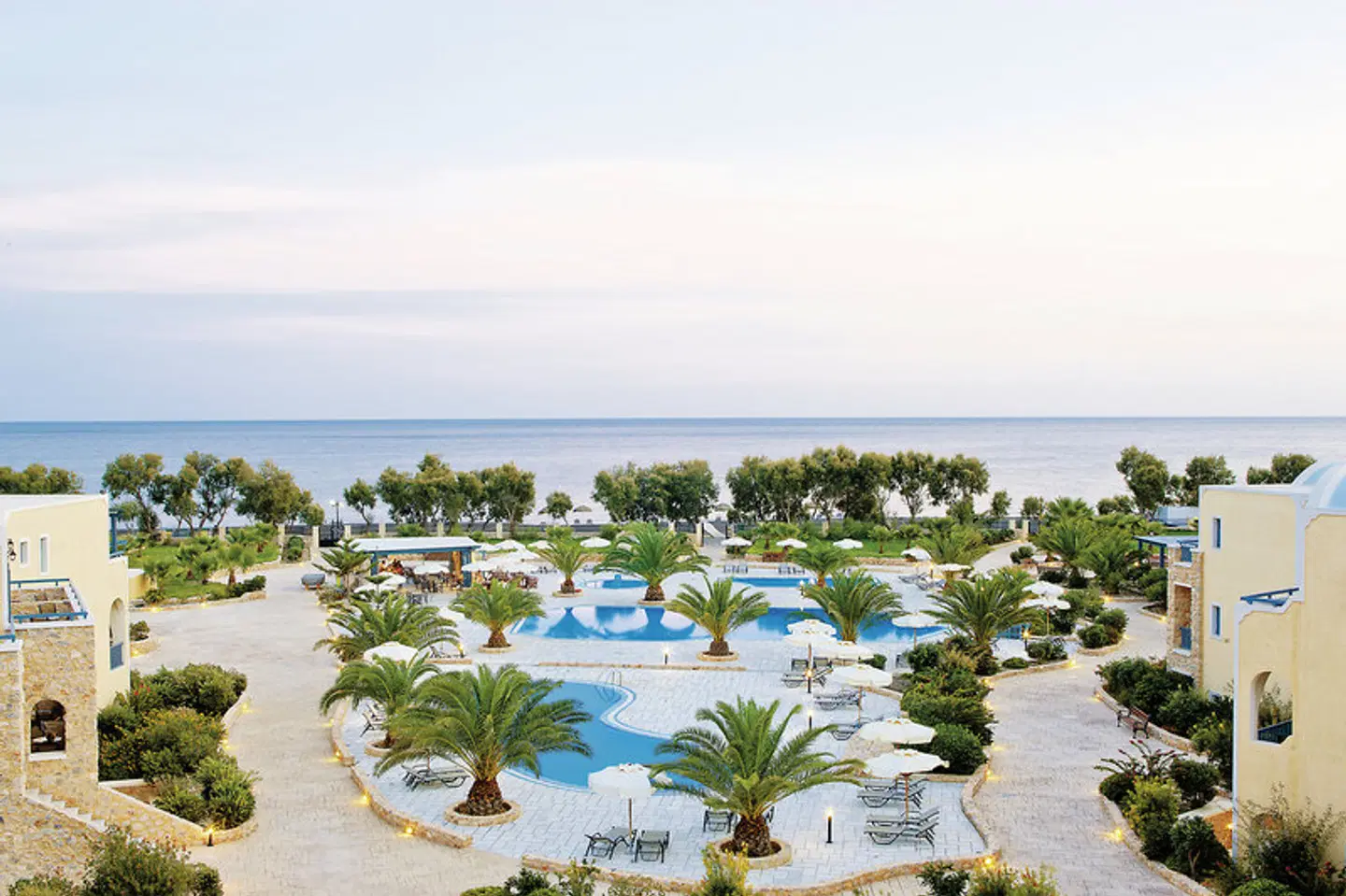 Santo Miramare Resort EXTERIOR